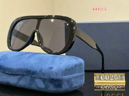 Designer Sunglasses Classic Eyeglass Polarised Goggle Outdoor Beach Sun Glasses For Men Women 5 Colour Optional Triangular signature Accessories 6025