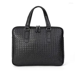 Briefcases 2023 Luxury Leather Business Men's Briefcase Weave Male Fashion Shoulder Bag Men Messenger Boy Casual Tote Computer