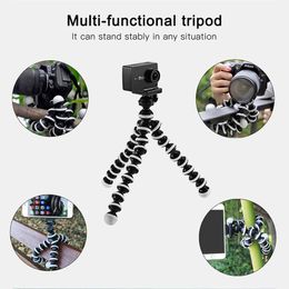 Tripods Medium Octopus Mini Tripod Bracket Portable Flexible Tripods Foldable Desktop For Gopro Holder Camera J230427