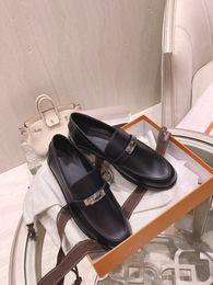 Дизайнерские туфли с запахом на носок, полутапочки, фирменные женские туфли с пряжками, туфли Muller на плоской подошве, лоферы на низком каблуке, туфли на одинарной подошве (с коробкой)