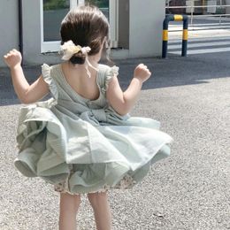 Girl Dresses 2023 Baby Girls Elegant Summer Dress Kids Vertical Stripes Ruched Big Bow Children Casual Partysu Ball Gown Vestidos