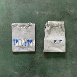 Trapstar 2023ss Blue Embroidered Letter T-shirt Men Women Heavy Fabric Unisex T Shirt Top Tees