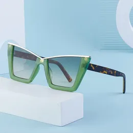 Sunglasses Vintage Cat Eye Women Green Frame Sun Glasses Sexy Woman Brand Designer Retro Shades Fashion UV400
