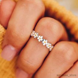 Wedding Rings CAOSHI Young Elegant Lady Fresh Flower Ring Daily Wearable Finger Accessories Chic Dainty Jewellery for Women Fancy Jewellery Gift R231127