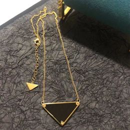 Women Designer Necklace Chains Womens Gift For Mens Gold Silver Chain Luxurys Black Letter P Triangle Necklaces Designers Jewelry For Party