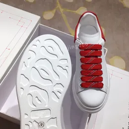 Quality Designer Sneaker Casual Shoes Solid Leather Sneakers Embroidered Stripes white Shoes flat platform Walking Sports Trainers