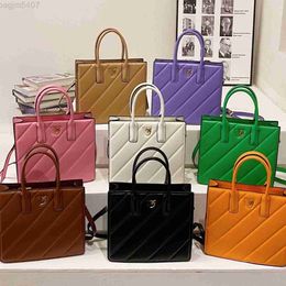 Top Designer Bag Luxury Fashion Handbag New Fashionable and Exquisite Thread Pressing Handheld Diagonal Straddle Bag with Large Capacity for Computer A4 Files Ipad
