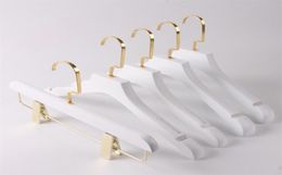 10pcslot Gold Hook Hanger Adult Wooden Hangers For Clothes Rack el Clothes Store Hanger 20pcs or more can 22011567203132715813