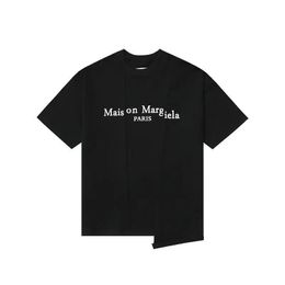 Designer T-shirts Men's and Women's Short-sleeved Shirts Loose-cut Embroidered Digitally Stitched Letters Trendy Casual Magira MM6 Couple's T-shirts 417