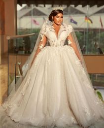 Elegant Ball Gown Wedding Dresses V Neck Sleeveless Straps Sequins Appliques Floor Length Ruffles 3D Lace Zipper Plus Size Bridal Gowns Plus Size Vestido de novia
