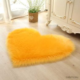 Carpets Carpet In The Living Room Large Rugs Plush Heart Shaped Non-Slip Bedrooom Modern Carpet Furry Floor Mat Children's Room Decor