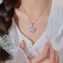 Pendant Necklaces Dome Cameras 2023 Fashion Opal Heart Necklace Crystal Castle Necklace For Woman Girls Rose Quartz Barbie Necklace Jewellery Accessor AA230428