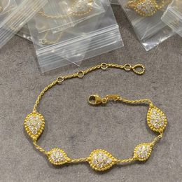 Charm Bracelets Holiday High Quality Jewellery Lady Full Zircon Water Drop Design Exquisite Shiny Bracelet Birthday Gift