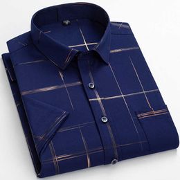 Men's Dress Shirts 6XL New Summer Men Short Sleeve Printed Casual Shirts Stretch Fashion Plaid Striped Business Formal Social Dress Shirt For Man P230427