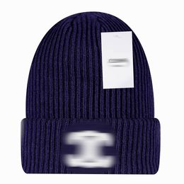 Designer Brand Men's Beanie Hat Women's Autumn and Winter Small Fragrance Style New Warm Fashion All-match CE Letter Knitted Hat f1