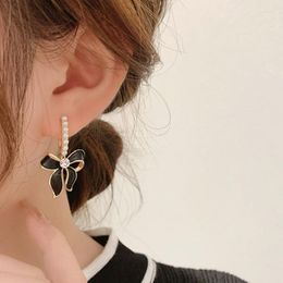 Stud Earrings French Retro Black Bow Niche Design Temperament Simple Ear Buckle High-end Light Luxury Women Wholesale Sale 2