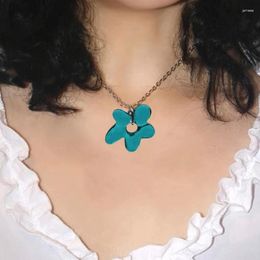 Pendant Necklaces Glass Flower Necklace Fashion Clavicular Chain Statement Pieces