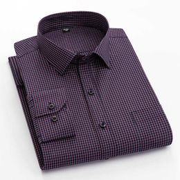 Men's Dress Shirts Men's Shirt for four Season Long Sleeve Plaid Male Dress Shirts Business Striped Man Clothing with Pocket Regular Fit Casual New P230427