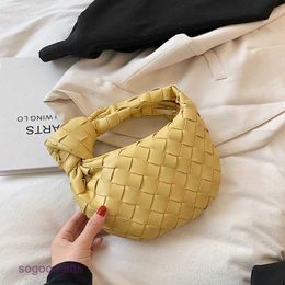 Anj MINI Botegss Bag Jodie Ventss 2023 new bag women's Woven cloud hand underarm small horn knotted UVY8 1 with logo O3Y8GYP2