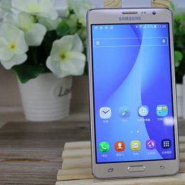 Renoverad Original Samsung Galaxy On7 G6000 Unlocked Cell Phone Quad Core 16 GB 55 tum 13MP Dual Sim 4G LTE4447149