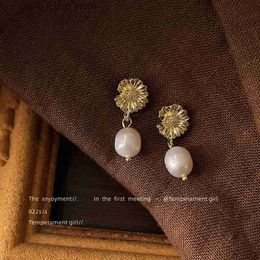 Stud 925 Silver Pin Plated 14K Freshwater Pearl Earrings Women Japan and Korea Simple Earrings Factory Wholesale YQ231128