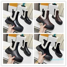Designer New Ladies Ankle Boots Polar Suede Boa Sole Platform Short Boots Leather Black Sock knit Comfy Casual Fashion Mid Calf