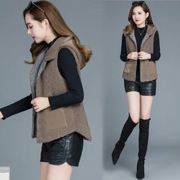 Parkas 2023 Autumn Fleece Waistcoat Women Winter Short Lamb Wool Vest Ladies Warm Thick Hooded Sleeveless Jacket Vests for Women Y227