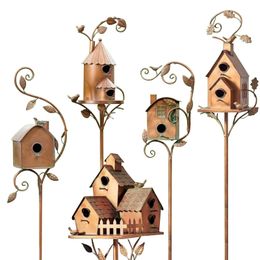 Forniture Birdhouse Garden Stakes Arte in metallo con asta Outdoor Bird House Garden Stand astratto per la decorazione del giardino all'aperto