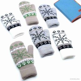 Children's Mittens New Winter Thicken Plush Warm Gloves For Men Women Snowflake Jacquard Knitted Mittens Outdoor Cycling Skiing Knitting Gloves R231128