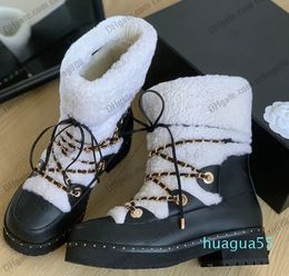 Western Boot With Fur Ladies Outdoor Leisure Shoe Classic Black White Chelsea Boot With Dust Bags