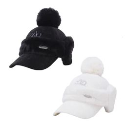 Outdoor Hats Golf Hat Womens Winter Warm Fashion Duck Tongue Detachable Plush Ball Ear Protector Versatile Sports 231128