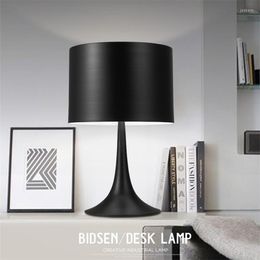 Table Lamps L26-Nordic Style Creative Bedroom Bedside Lamp European Gentry Desk Light Decorative Lighting White/Black Color
