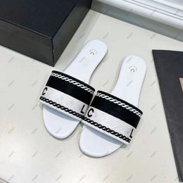 Luxury Designer Women Sandals Slippers Embroidered Letters Shoes Fashion Beach Flats with Box 35-42