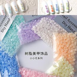 Nail Art Decorations 200pcs Color-Changing Five-Petal Flower Gold Silver Beads Accessories 3D Resin Rhinestones Charms