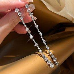 Linia pojemnika Kolczyki proste biżuterię Prawdziwa 100% czysty 925 Sterling Srebrny biały moissanite Diamond Stones Eternity Women Wedding Drope Earring Gift