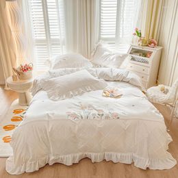 Bedding Sets Ruffle Trim White Flower Embroidery Cotton Set Duvet Cover Linen Fitted Sheet Pillowcases Home Textile
