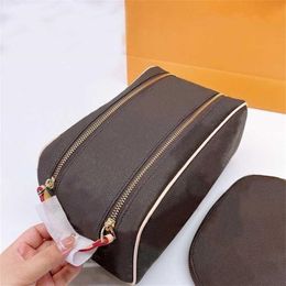 Women Luxury Purses Cosmetic Bags Famous 2 Pcs Makeup Pouch Travel Shell Toiletry Bag Ladies Clutch Wallets Printed Flowers Bags 234p