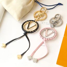 Leather String Rope Keychain Letters Ring Car Keychains Womens Mens Trendy Lanyards Designers Circular Shape Key Chains Metal Flower Pendant