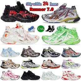 2024 Designer New Runners 7.0 Luxury 1:1 Top Quality White Orange Runner 7 Paris Brand Graffiti BURGUNDY Mens Womens Deconstruction Sneakers Track 7 Trainers Size 35-46