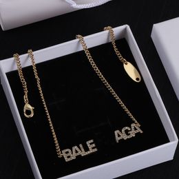 Designer Fashion Letter Necklaces Luxury Classic Necklace Gold Retro Necklace Pendant Necklaces For Women Wedding Vintage Jewellery Gifts