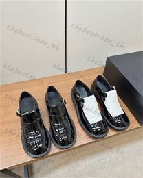 Designer Casual Shoes Flat Shoes Formal Shoes Calf Leather Classic Versatile Black and White Color Block Loafers Women Luxury Designer Brands