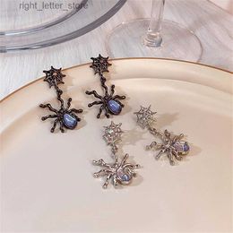 Stud Spider Earrings Christmas Dress Up Ear Circle Funny Fashion Ear Nails Fashion Women Punk eardrop Jewelry Festival Party Gift YQ231128