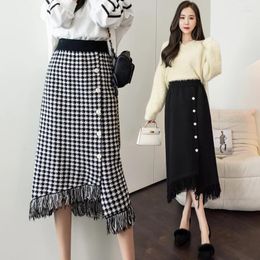 Skirts Women's Skirt With Side Slit Autumn Winter 2023 Knitted Korean A-line High Waist Midi Black Houndstooth Tassel