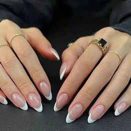 Falska naglar 24st franska falska naglar mandel falska naglar med limpress på vit kant design bärbar enkel insrosa stilett nagel tips 231128