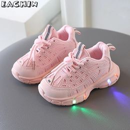 Boots Children s Led Lighted Shoes Autumn Boys s Designer Sneakers Girls Fashion Breathable Sport Kids Casual for 1 6Years 231128