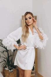 Women's Sleepwear Feather Robe Bridesmaid Robes Bridal Gowns Wedding Day Kimono Dressing Gown Lingerie Short Sleeve Kimonos