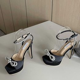 Платье обуви Liyke Runway Style Glitter Hutpones Bowknot Women Sandal