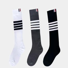 Socks Underwear Designer thom luxury Mens Womens brown cotton Sock Classic Letter Comfortable Fashion Movement Stocking A15930357