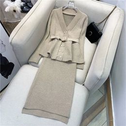 Two Piece Dress Womens clothing set SpringSummer French celebrity style knitted cardigan sweater fashion ultrathin half sleeved twopiece 231128