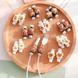 Other Electronics 2023 Cartoon Animal Cable Protector Usb Line Earphone Charger Bite Data Protectors Organiser 231128